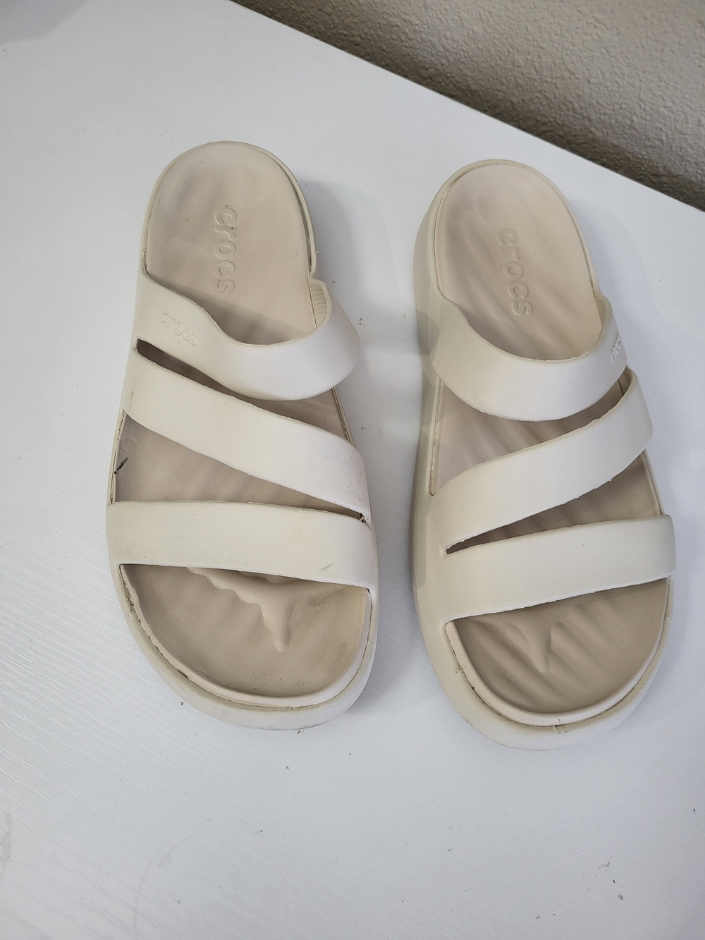 CROCS GETAWAY STRAPPY SLIDE STUCCO Ivory Women's Size 8
